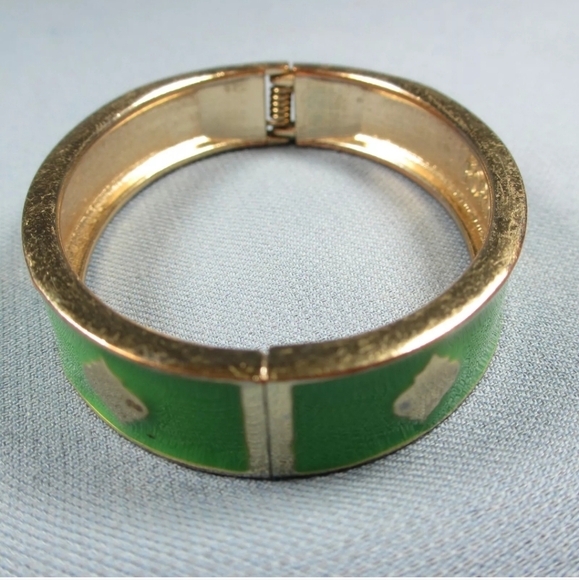 Fornash Gold Tone Green Enamel Hinged Bracelet 6.5 inch - Picture 4 of 9
